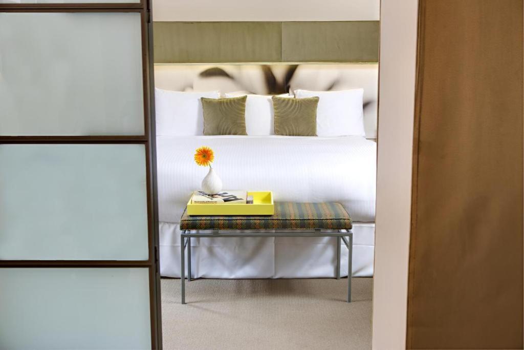 Shoreham Hotel New York Room photo